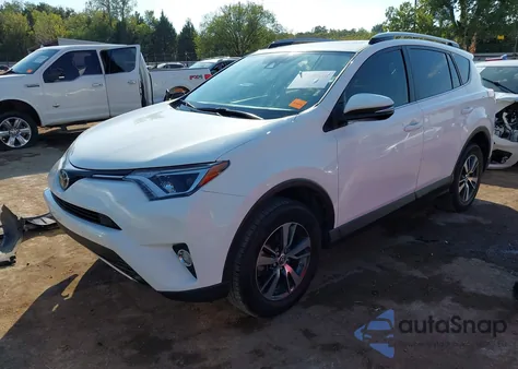2018 Toyota Rav4 Xle z USA, uszkodzony, nr VIN JTMWFREVXJJ151537